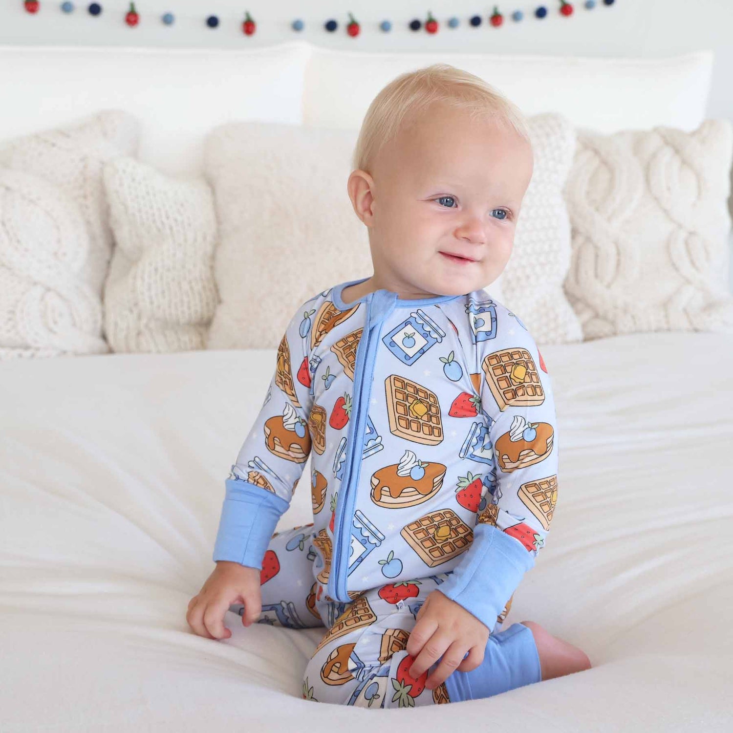 Sweet Stacks Convertible Zip Romper | Blue